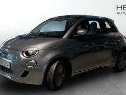 Svart Begagnad 2022 Fiat 500e Icon Halvkombi | 179 900 kr (Bra pris)