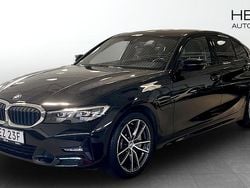 Svart (black) Begagnad 2019 BMW 330e Sedan | 284 900 kr (Marknadspris)