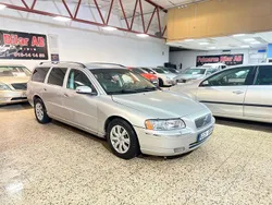 Ljusgrå Begagnad 2007 Volvo V70 Momentum Kombi | 29 900 kr (Marknadspris)