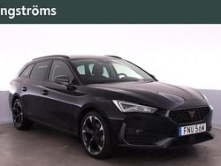 Svart (midnight black metallic) Begagnad 2024 Cupra Leon Kombi | 299 900 kr (Marknadspris)
