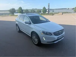Vit Begagnad 2015 Volvo XC60 Summum SUV | 165 000 kr (Marknadspris)