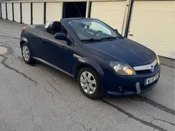 Blå Begagnad 2005 Opel Tigra Cab | 16 000 kr (Superpris)