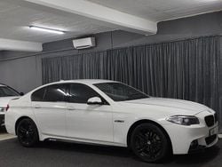 Vit Begagnad 2015 BMW 520 M Sport Sedan | 159 900 kr (Lite dyr)