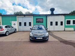 Grå Begagnad 2008 Hyundai i30 Halvkombi | 37 000 kr (Marknadspris)