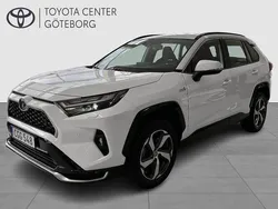 Vit Begagnad 2022 Toyota RAV4 Hybrid Active SUV | 434 900 kr (Marknadspris)