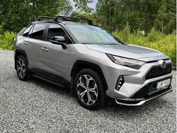 Grå Begagnad 2022 Toyota RAV4 Hybrid Premium SUV | 465 000 kr (Marknadspris)