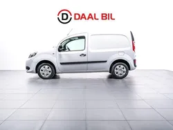 Vit Begagnad 2021 Renault Kangoo Minibuss | 129 700 kr (Superpris)