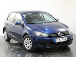 Mörkblå Begagnad 2010 VW Golf VI Halvkombi | 67 899 kr (Marknadspris)