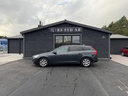 Grå Begagnad 2011 Volvo V60 Momentum Kombi | 99 000 kr (Marknadspris)