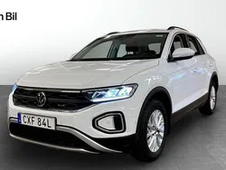 Vit (pure white) Begagnad 2022 VW T-Roc Life SUV | 234 900 kr (Marknadspris)