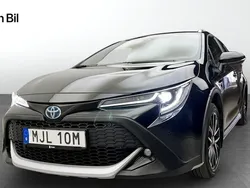 Svart Begagnad 2021 Toyota Corolla Kombi | 259 900 kr (Marknadspris)