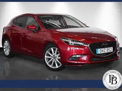 Röd Begagnad 2016 Mazda 3 Inclusive Halvkombi | 149 900 kr (Marknadspris)