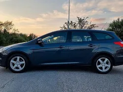 Grå Begagnad 2014 Ford Focus Trend Kombi | 69 000 kr (Marknadspris)