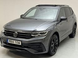 Grå Begagnad 2022 VW Tiguan Allspace R-line SUV | 359 000 kr (Marknadspris)