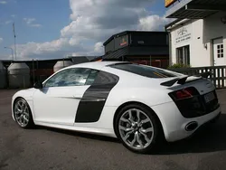 Vit Begagnad 2010 Audi R8 Coupé Sportkupé | 799 000 kr