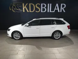 Vit Begagnad 2013 Skoda Octavia Ambition Kombi | 119 800 kr (Lite dyr)