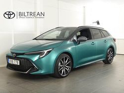 Grön (grön metallic ) Begagnad 2024 Toyota Corolla Sport Kombi | 354 900 kr (Dyr)