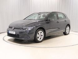 Grå Begagnad 2021 VW Golf VIII Life Halvkombi | 188 900 kr (Bra pris)