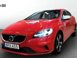Röd Begagnad 2018 Volvo V40 R-Design Kombi | 219 900 kr (Marknadspris)