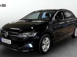 Svart Begagnad 2018 VW Polo Halvkombi | 139 800 kr (Marknadspris)