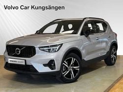 Silver Begagnad 2024 Volvo XC40 Plus SUV | 379 000 kr (Marknadspris)