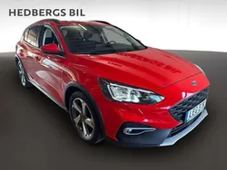 Röd Begagnad 2021 Ford Focus Active Halvkombi | 214 900 kr (Lite dyr)