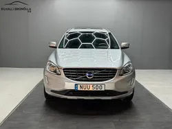 Silver Begagnad 2016 Volvo XC60 Momentum SUV | 189 900 kr (Marknadspris)