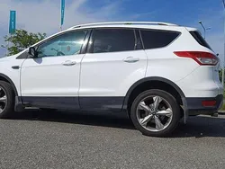 Vit Begagnad 2016 Ford Kuga Titanium SUV | 158 000 kr (Dyr)
