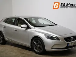 Ljusgrå (grå) Begagnad 2012 Volvo V40 Momentum Kombi | 129 800 kr (Marknadspris)