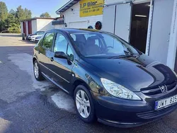 Svart Begagnad 2004 Peugeot 307 Halvkombi | 32 000 kr (Marknadspris)