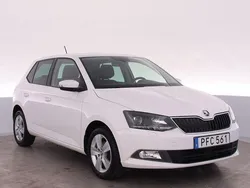 Vit Begagnad 2017 Skoda Fabia Halvkombi | 119 000 kr (Marknadspris)