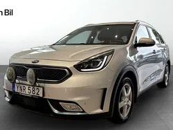 Grå Begagnad 2018 Kia Niro SUV | 169 900 kr (Marknadspris)