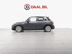 Grå Begagnad 2015 Mini Cooper S Chili Halvkombi | 169 700 kr (Marknadspris)