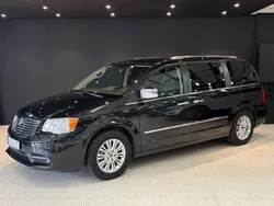 Svart Begagnad 2013 Lancia Voyager Gold Minibuss | 175 000 kr (Lite dyr)