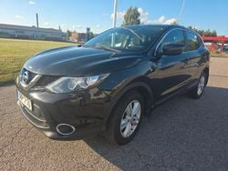 Svart Begagnad 2015 Nissan Qashqai SUV | 69 900 kr (Superpris)