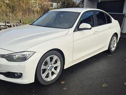 Vit Begagnad 2012 BMW 328 Sedan | 90 000 kr (Dyr)