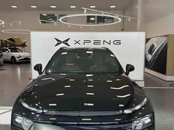 Svart Begagnad 2024 XPENG G9 SUV | 824 900 kr