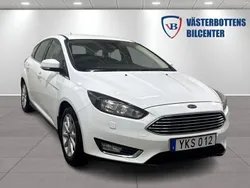 Vit Begagnad 2017 Ford Focus Titanium Halvkombi | 89 900 kr (Marknadspris)