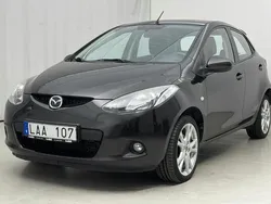 Svart Begagnad 2010 Mazda 2 | 50 000 kr