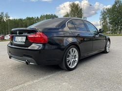 Svart Begagnad 2010 BMW 335 Comfort Edition Sedan | 215 000 kr (Dyr)