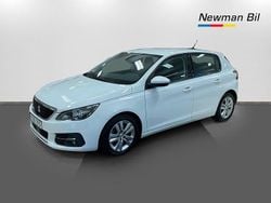 Vit Begagnad 2018 Peugeot 308 Active Halvkombi | 119 000 kr (Marknadspris)