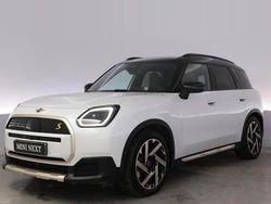 Vit Begagnad 2024 Mini Countryman SUV | 524 900 kr