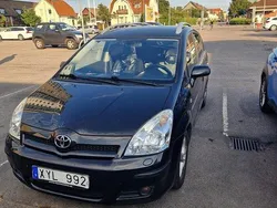 Svart Begagnad 2006 Toyota Corolla Verso Minibuss | 40 000 kr