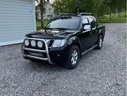 Svart Begagnad 2012 Nissan Navara Pickup | 96 000 kr (Marknadspris)