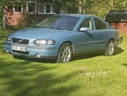 Blå Begagnad 2004 Volvo S60 Business Edition Sedan | 32 900 kr (Lite dyr)