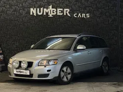 Ljusgrå Begagnad 2010 Volvo V50 Kinetic Kombi | 24 900 kr (Bra pris)