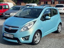 Grön Begagnad 2012 Chevrolet Spark Halvkombi | 29 900 kr (Marknadspris)