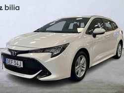Vit Begagnad 2022 Toyota Corolla Kombi | 259 900 kr