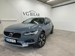 Grå Begagnad 2020 Volvo V90 CC Momentum Kombi | 369 000 kr (Lite dyr)