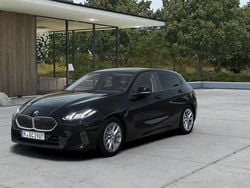 Svart Begagnad 2025 BMW 120 Shadowline Halvkombi | 349 900 kr